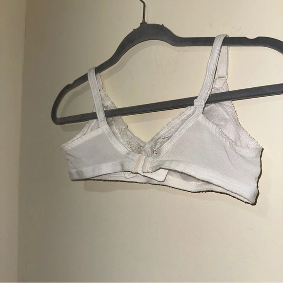 Women’s Vintage White Lace with Floral Bow Coquette Bra Bralette Size: 36B Cute - Picture 9 of 13